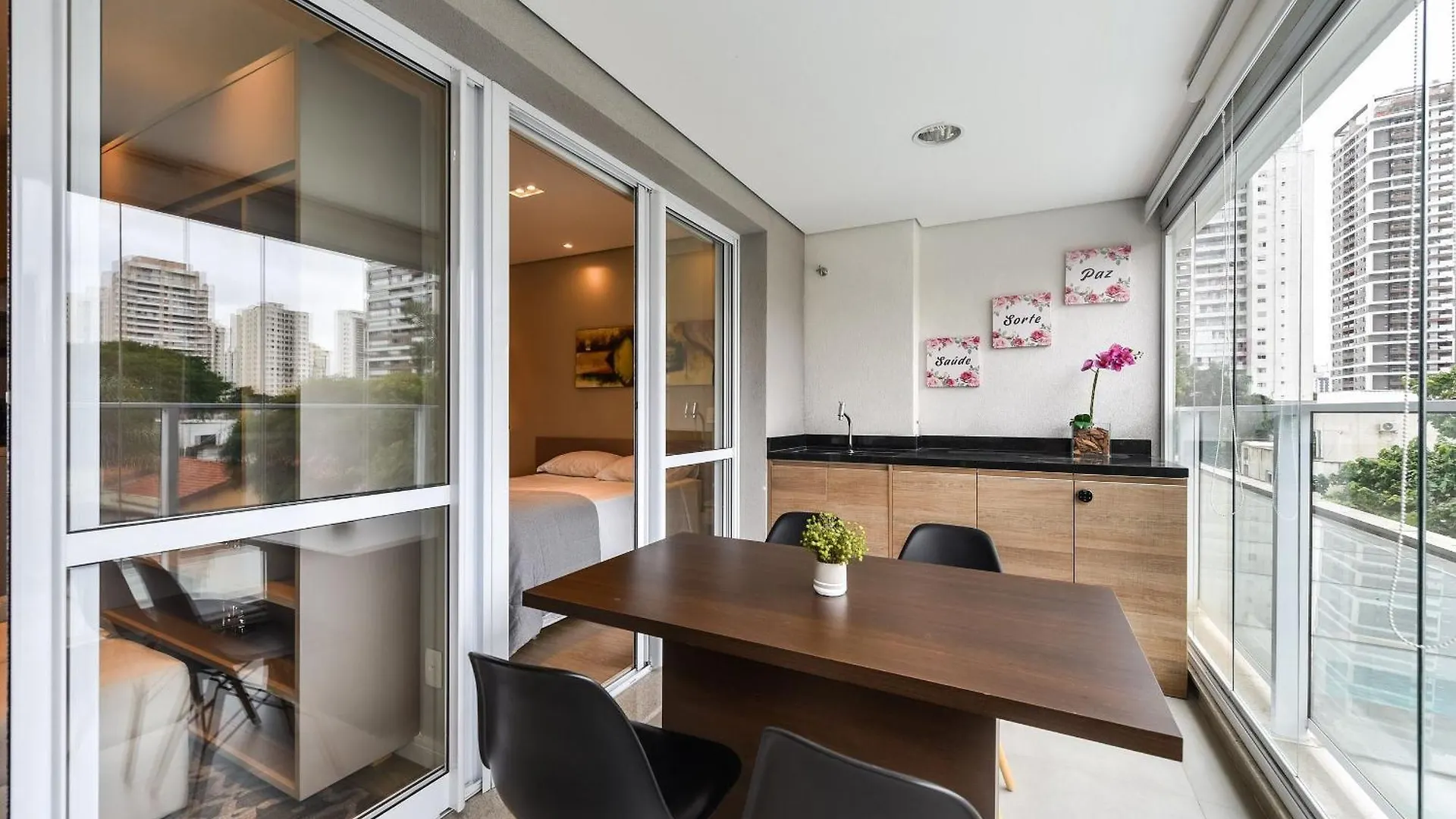 Apartmán Eo4 Alto Padrao Com Garagem Para Sua Tranquilidade São Paulo